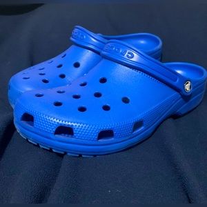 Crocs classic clog size 11 bright cobalt blue